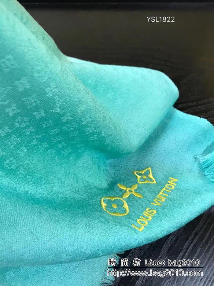 路易威登LV專櫃VIP 限量版暗紋LV提花羊絨披肩 LLWJ6062